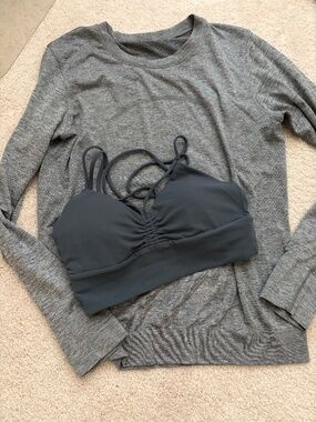 lululemon Swiftly Relaxed Long-Sleeve Shirt + yoga bra
